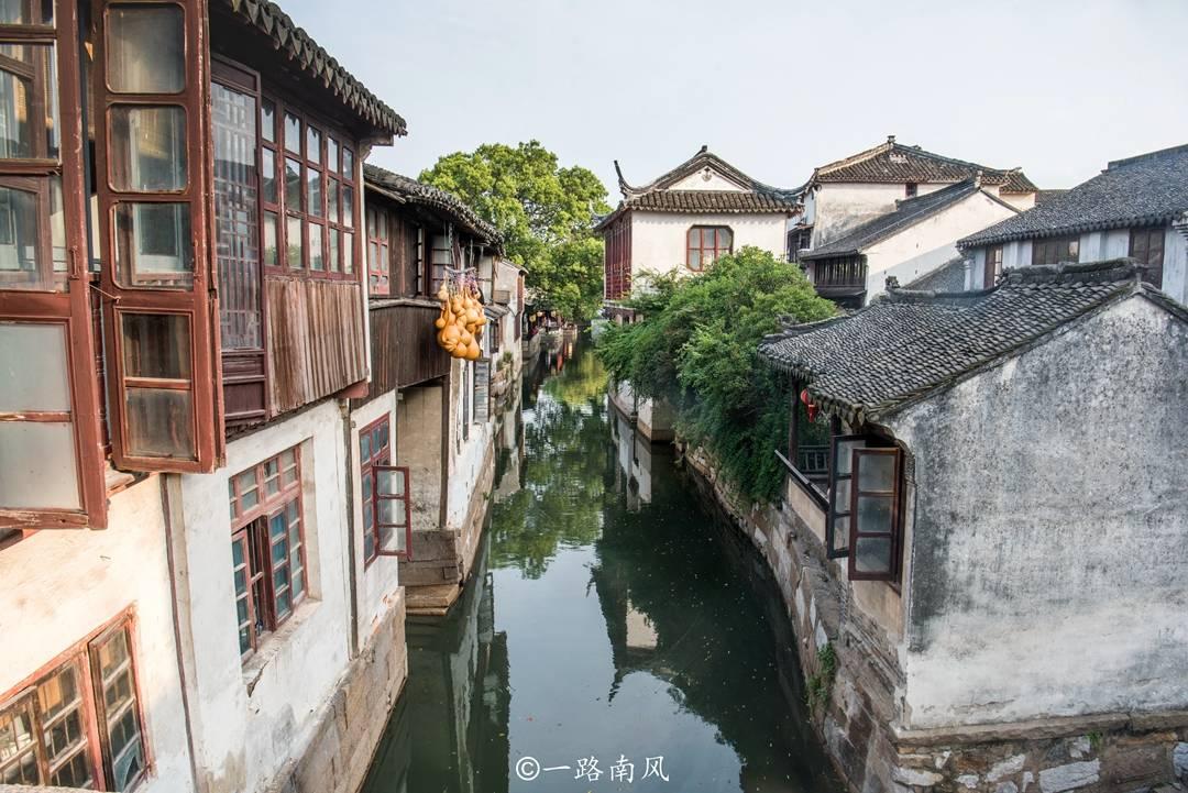 队报:科特迪瓦欲租法国女足主帅救火非洲杯